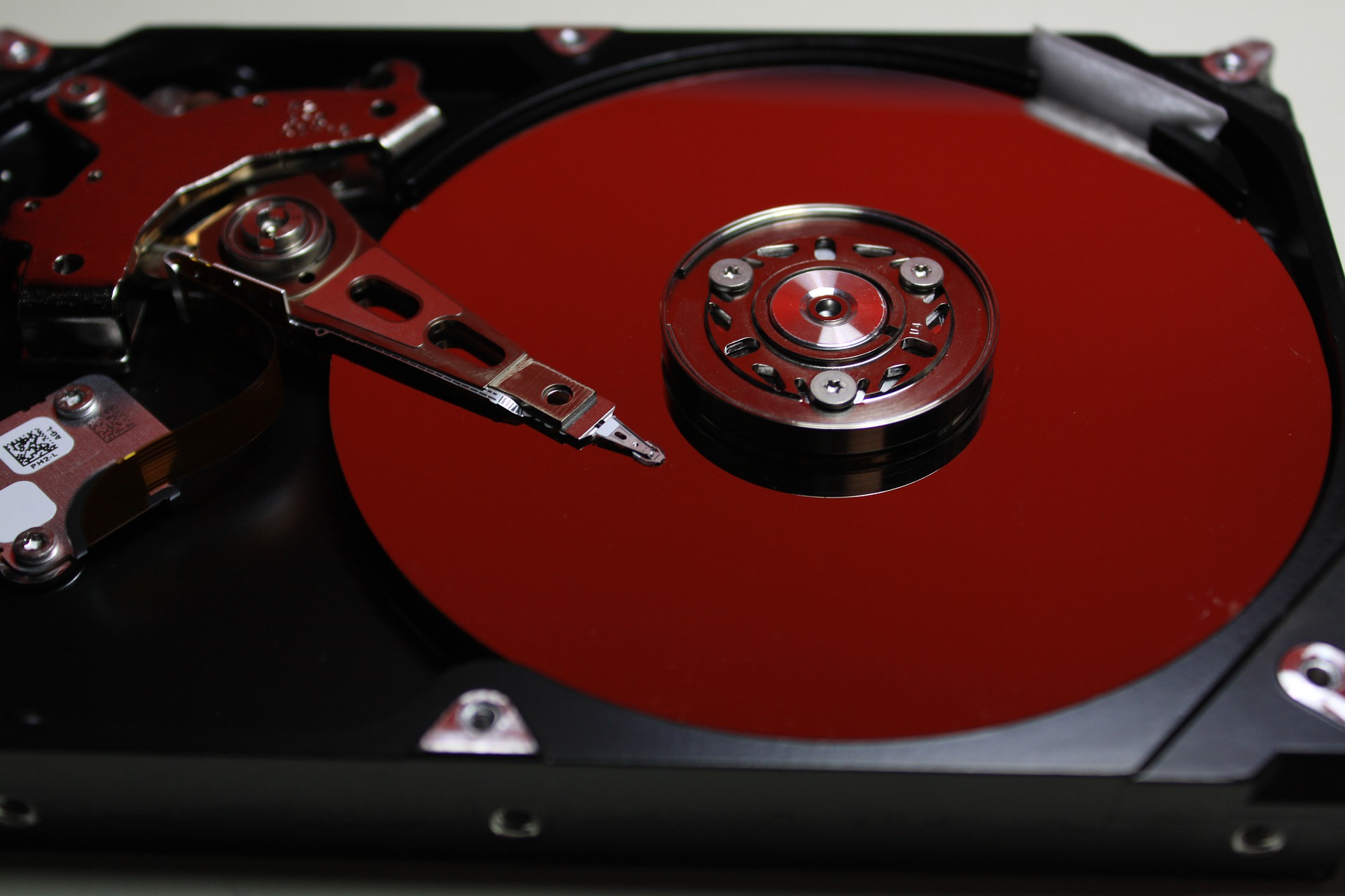 Покажи жесткий красивый. Жесткий диск. Жесткий диск HDD. Жесткий диск красивый. Жесткий диск в компе.